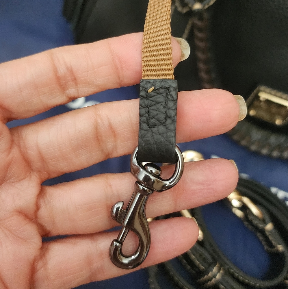 Dooney & Bourke Black Sorrento Medium Satchel Bag Like New Carried Once - Picture 10 of 10